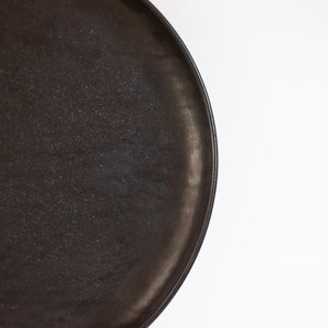 PLATO FONDO CALIZA NEGRA 27X2CM - NE